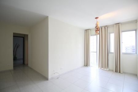 Sala de apartamento para alugar com 2 quartos, 74m² em Jardim Londrina, São Paulo