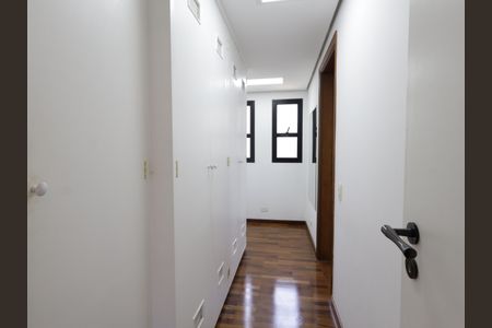 Apartamento à venda com 272m², 5 quartos e 4 vagasCloset da suíte 4