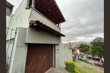 Casa à venda com 150m², 4 quartos e 3 vagas