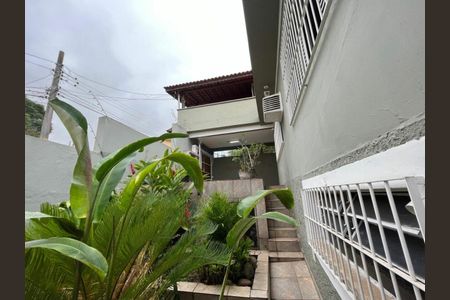 Casa à venda com 150m², 4 quartos e 3 vagas