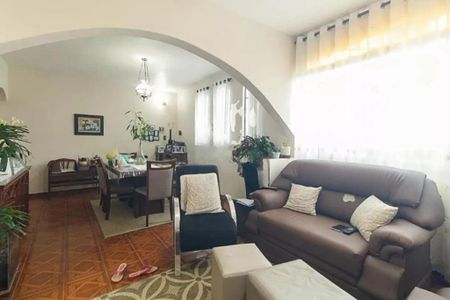 Casa à venda com 3 quartos, 150m² em Parque Maria Luiza, São Paulo