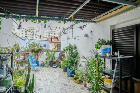 Apartamento para alugar com 130m², 3 quartos e 2 vagasQuintal e área de serviço