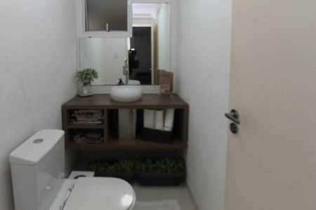 Apartamento à venda com 60m², 2 quartos e 1 vaga Apartamento à venda com 60m², 2 quartos e 1 vagaBanheiro Social