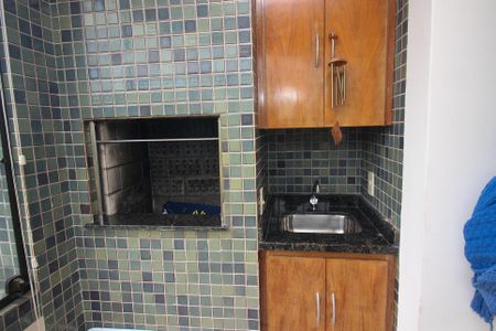 Apartamento para alugar com 117m², 3 quartos e 2 vagasVaranda