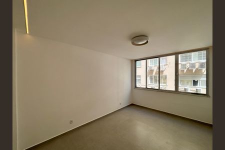 Apartamento à venda com 115m², 3 quartos e 2 vagasQuarto 2