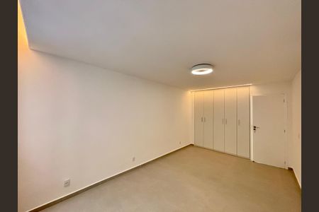Apartamento à venda com 115m², 3 quartos e 2 vagasSuíte