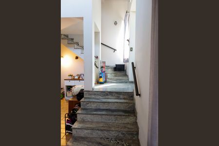 Sala de casa para alugar com 3 quartos, 320m² em Piratininga, Osasco