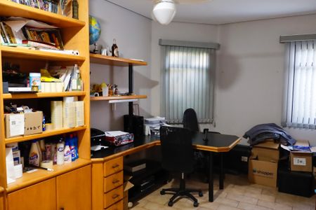 Casa para alugar com 320m², 3 quartos e 6 vagas Casa para alugar com 320m², 3 quartos e 6 vagasEscritório