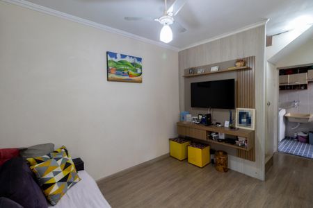 Casa de condomínio à venda com 64m², 2 quartos e 1 vagaSala