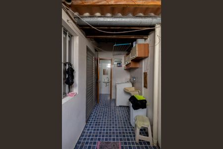 Casa de condomínio à venda com 64m², 2 quartos e 1 vagaÁrea de Serviço