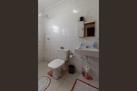 Casa de condomínio à venda com 64m², 2 quartos e 1 vagaBanheiro Social