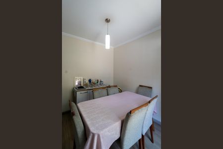 Casa de condomínio à venda com 64m², 2 quartos e 1 vagaSala