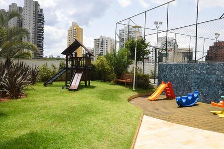 Apartamento à venda com 213m², 3 quartos e 4 vagasPlayground