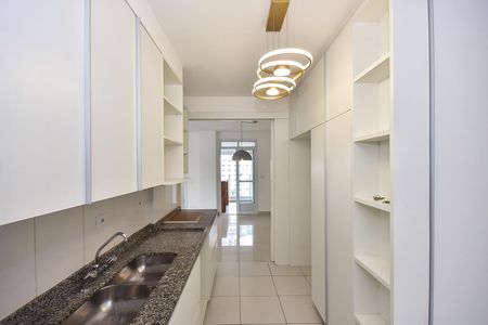 Apartamento à venda com 213m², 3 quartos e 4 vagasCozinha