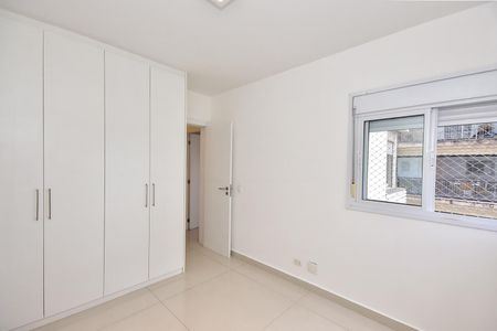 Apartamento à venda com 213m², 3 quartos e 4 vagasSuíte 2