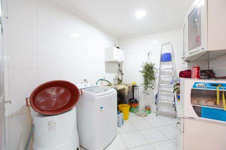 Casa para alugar com 360m², 3 quartos e 6 vagasÁrea de Serviço 2