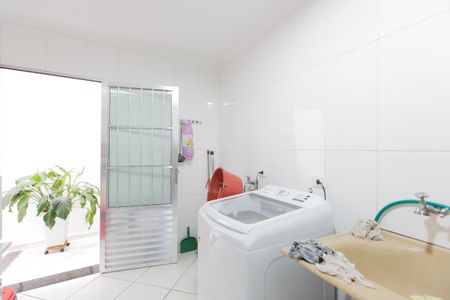 Casa para alugar com 360m², 3 quartos e 6 vagasÁrea de Serviço 2