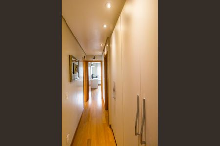 Apartamento à venda com 156m², 3 quartos e 3 vagasCorredor