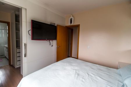 Apartamento à venda com 156m², 3 quartos e 3 vagasSuíte 1