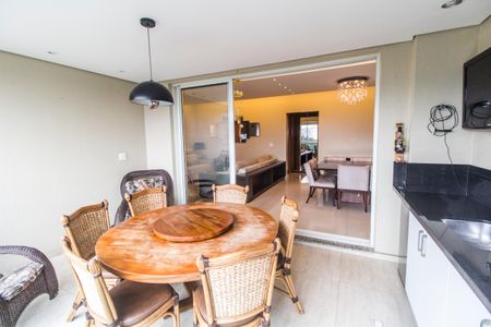 Apartamento à venda com 156m², 3 quartos e 3 vagasVaranda gourmet