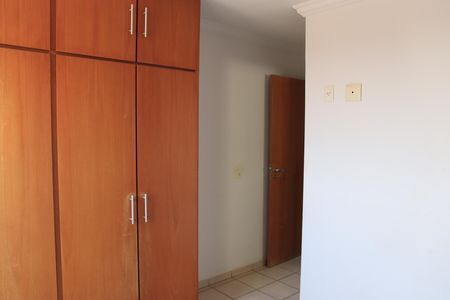 Apartamento para alugar com 70m², 2 quartos e 1 vagaSuíte