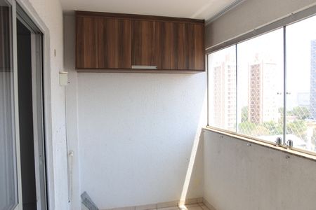 Apartamento para alugar com 70m², 2 quartos e 1 vagaVaranda da Sala