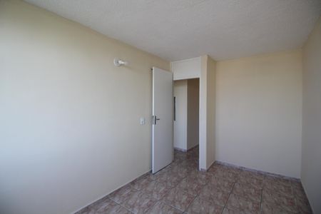 Quarto 1 de apartamento para alugar com 2 quartos, 56m² em Taquara, Rio de Janeiro