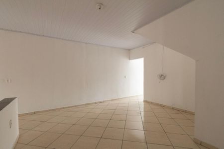 Casa para alugar com 70m², 2 quartos e 1 vagaSala