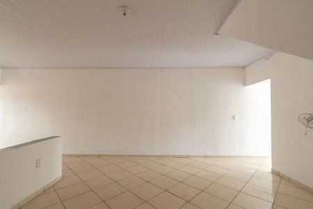 Casa para alugar com 70m², 2 quartos e 1 vagaSala