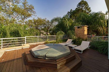 Casa à venda com 4 quartos, 900m² em Jardim Vitoria Regia (Zona Oeste), São Paulo