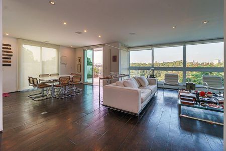 Casa à venda com 4 quartos, 900m² em Jardim Vitoria Regia (Zona Oeste), São Paulo