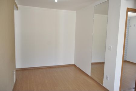Sala de apartamento para alugar com 2 quartos, 43m² em Encantado, Rio de Janeiro