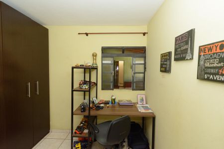 Casa à venda com 213m², 3 quartos e 4 vagas Casa à venda com 213m², 3 quartos e 4 vagasQuarto 2