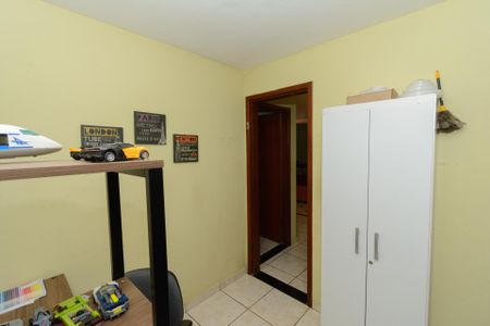 Casa à venda com 213m², 3 quartos e 4 vagas Casa à venda com 213m², 3 quartos e 4 vagasQuarto 2