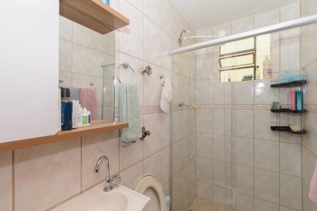 Casa à venda com 213m², 3 quartos e 4 vagas Casa à venda com 213m², 3 quartos e 4 vagasBanheiro 2