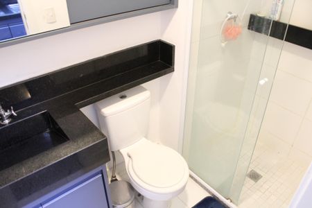 Banheiro de kitnet/studio à venda com 1 quarto, 23m² em Quarta Parada, São Paulo