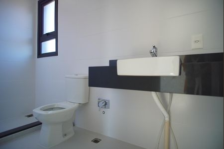 Apartamento à venda com 70m², 2 quartos e 2 vagasBanheiro da Suíte 2