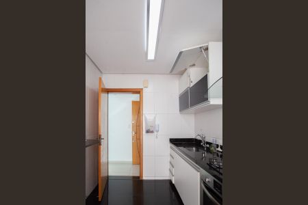 Apartamento para alugar com 125m², 2 quartos e 2 vagasCozinha