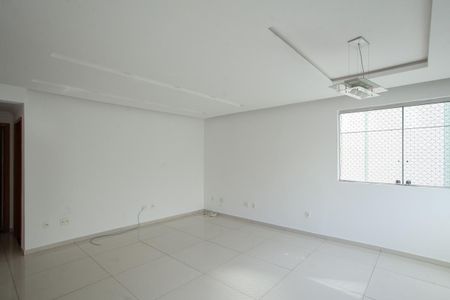 Sala de apartamento para alugar com 2 quartos, 125m² em Castelo, Belo Horizonte