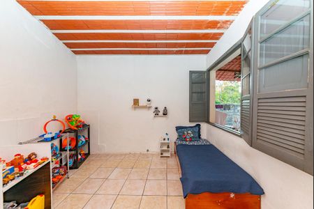 Casa à venda com 240m², 3 quartos e 2 vagas Casa à venda com 240m², 3 quartos e 2 vagasCasa 2