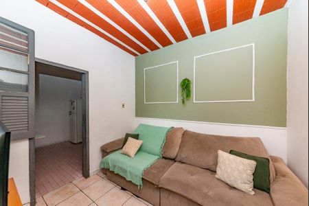 Casa à venda com 240m², 3 quartos e 2 vagas Casa à venda com 240m², 3 quartos e 2 vagasCasa 2