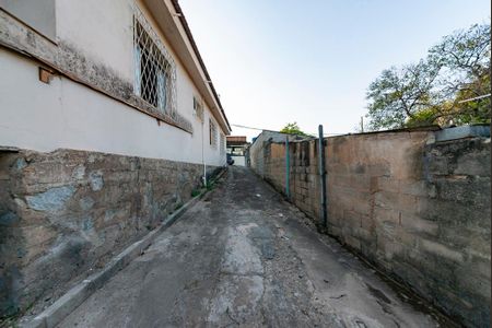 Casa à venda com 240m², 3 quartos e 2 vagas Casa à venda com 240m², 3 quartos e 2 vagasGaragem