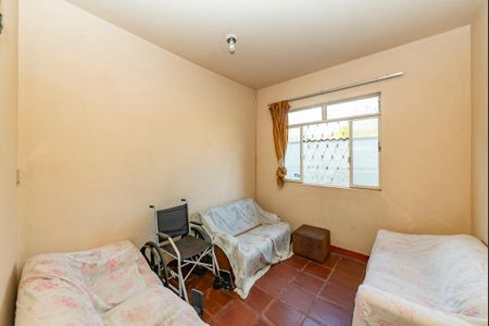 Casa à venda com 240m², 3 quartos e 2 vagas Casa à venda com 240m², 3 quartos e 2 vagasQuarto 1