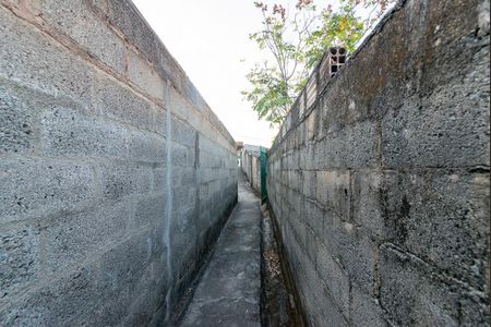 Casa à venda com 240m², 3 quartos e 2 vagas Casa à venda com 240m², 3 quartos e 2 vagasCasa 2