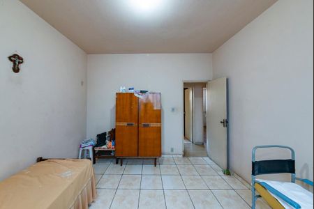 Casa à venda com 240m², 3 quartos e 2 vagas Casa à venda com 240m², 3 quartos e 2 vagasQuarto 2