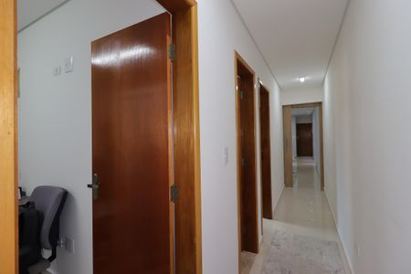 Apartamento à venda com 180m², 3 quartos e 3 vagasCorredor