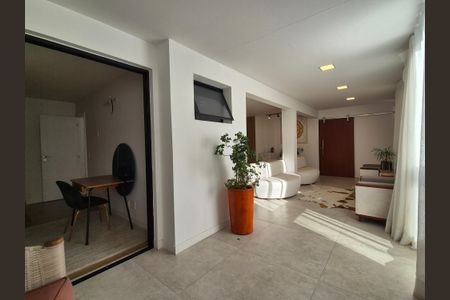 Apartamento à venda com 222m², 3 quartos e 2 vagas Apartamento à venda com 222m², 3 quartos e 2 vagasSala