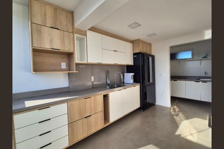 Apartamento à venda com 222m², 3 quartos e 2 vagas Apartamento à venda com 222m², 3 quartos e 2 vagasCozinha