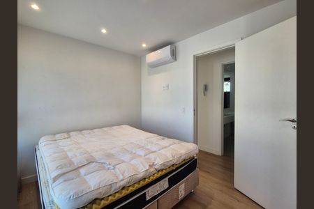 Apartamento à venda com 222m², 3 quartos e 2 vagas Apartamento à venda com 222m², 3 quartos e 2 vagasSuíte 2
