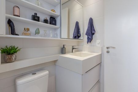 Apartamento à venda com 65m², 2 quartos e 2 vagasBanheiro da Suíte